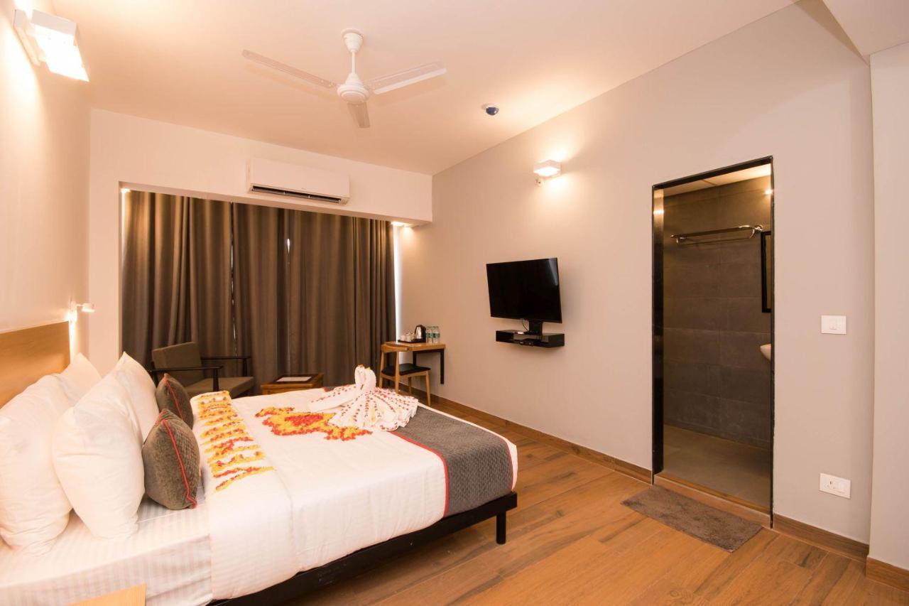 Hotel Vemara 帕纳吉 外观 照片