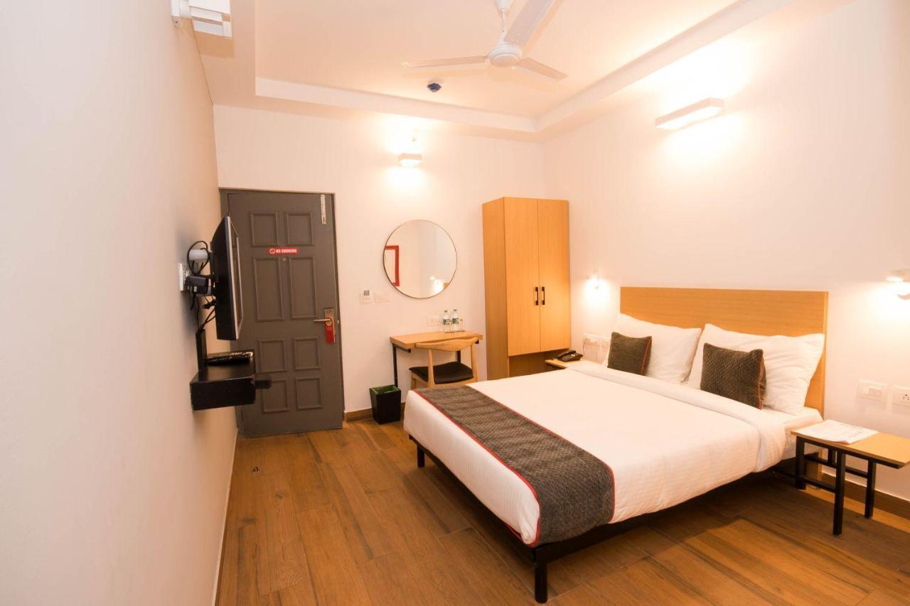 Hotel Vemara 帕纳吉 外观 照片